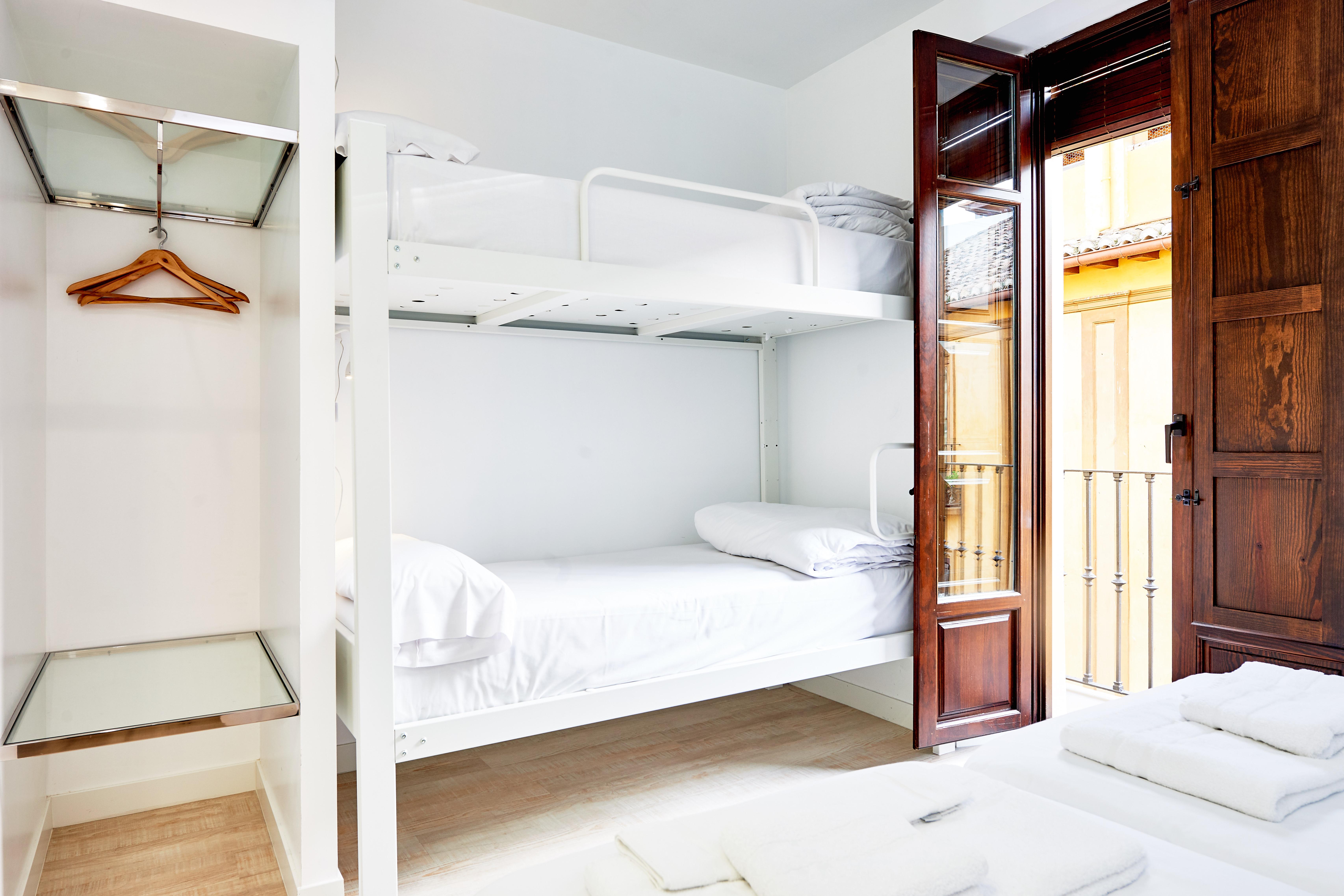 Amc Granada Hostal — Foto 1